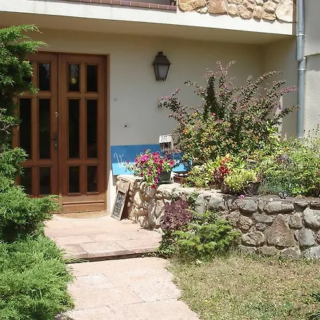 Maison D'hotes Vers Les Cent Ciels 住宿加早餐酒店 奥贝奈