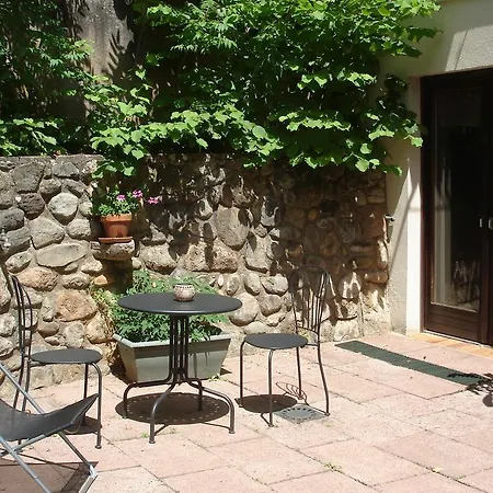 Maison D'hotes Vers Les Cent Ciels 住宿加早餐酒店